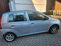 Gebraucht Daihatsu Cuore 58 PS (42 kW) 2003 Silber Kleinwagen