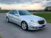 Gebraucht Mercedes E230 Avantgarde 204 PS (150 kW) 2008 Grau Limousine