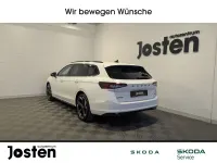 Neu Skoda Superb SportLine 204 PS (150 kW) 2026 Kristallweiß uni Kombi