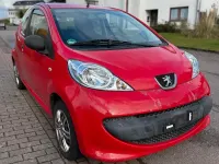 Gebraucht Peugeot 107 68 PS (50 kW) 2008 Rot Kleinwagen