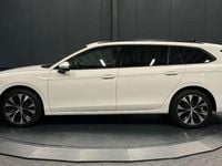 Gebraucht Skoda Superb Selection 150 PS (110 kW) 2024 Purity weiss Kombi