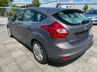 Gebraucht Ford Focus Titanium 125 PS (91 kW) 2012 Braun Limousine