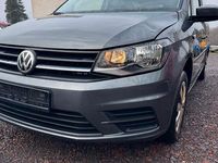 Gebraucht VW Caddy Maxi Trendline 102 PS (75 kW) 2019 Grau Van / Kleinbus