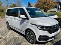 Second-hand VW Multivan 204 CP (150 kW) 2021 Alb Monovolum