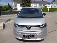 Gebraucht VW Multivan Life 150 PS (110 kW) 2024 Reflexsilber Van / Kleinbus
