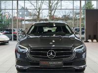 Gebraucht Mercedes E220 Avantgarde 200 PS (147 kW) 2023 Grau Kombi