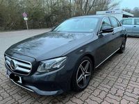 Gebraucht Mercedes E350 258 PS (189 kW) 2016 Schwarz Limousine