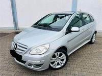 Gebraucht Mercedes B160 Sport 95 PS (69 kW) 2009 Silber Van / Kleinbus