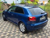 Gebraucht Audi A3 Ambiente 105 PS (77 kW) 2010 Blau Limousine
