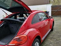Gebraucht VW Beetle 105 PS (77 kW) 2018 Rot Kleinwagen