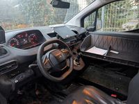 Gebraucht Peugeot Partner 132 PS (97 kW) 2020 Lack weiss banquise/typ aussenve Van / Kleinbus