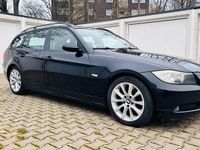 Gebraucht BMW 320 177 PS (130 kW) 2008 Schwarz Kombi