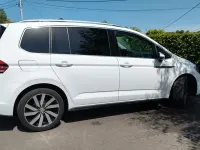 Gebraucht VW Touran Highline 150 PS (110 kW) 2017 Weiß Van / Kleinbus