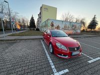 Gebraucht Suzuki Kizashi 178 PS (130 kW) 2012 Rot Limousine