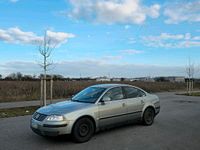 Gebraucht VW Passat 102 PS (75 kW) 2004 Grau Limousine