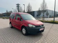 Usado VW Caddy 105 HP (77 kW) 2011 Vermelho Monovolume