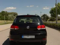 Gebraucht VW Golf VI 105 PS (77 kW) 2011 Schwarz Kleinwagen