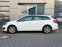 Gebraucht Opel Astra Selection 110 PS (80 kW) 2014 Schneeweiss/summitwhite/arctic Kombi