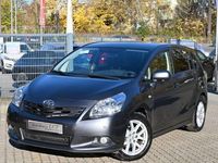 Gebraucht Toyota Verso Travel 147 PS (108 kW) 2012 Grau Van / Kleinbus