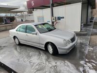 Gebraucht Mercedes E270 170 PS (125 kW) 2000 Silber Limousine