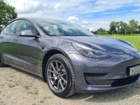 Gebraucht Tesla Model 3 Standard Range 208 kW (283 PS) 2022 Midnight silver Limousine