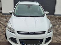 Gebraucht Ford Kuga Trend 150 PS (110 kW) 2015 Weiß SUV