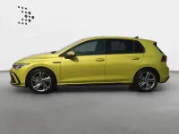 Gebraucht VW Golf VIII R-line 150 PS (110 kW) 2024 Limonengelb metallic Limousine