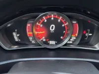 Gebraucht Volvo V40 Business Edition 122 PS (89 kW) 2019 Weiß Limousine