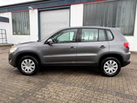 Gebraucht VW Tiguan 150 PS (110 kW) 2011 Grau SUV