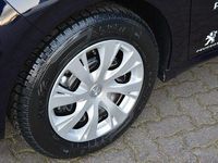 Gebraucht Peugeot 208 Active 68 PS (50 kW) 2016 Blau metallic Kleinwagen