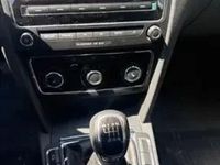 Gebraucht Skoda Superb Comfort 140 PS (102 kW) 2011 Braun Kombi