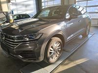 Gebraucht VW Touareg 231 PS (169 kW) 2022 Grau SUV