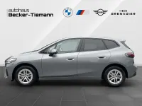 Gebraucht BMW 220 Active Tourer Sport Line 170 PS (125 kW) 2023 Silber Van / Kleinbus