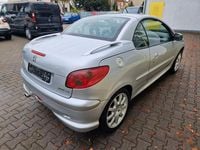 Gebraucht Peugeot 206 CC Platinum 136 PS (100 kW) 2003 Silber Cabrio