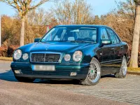 Gebraucht Mercedes E240 170 PS (125 kW) 1998 Grün Limousine