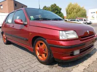 Gebraucht Renault Clio 90 PS (66 kW) 1995 Rot Kleinwagen