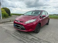 Używany Ford Fiesta 82 KM (60 kW) 2010 Czerwony Hatchback