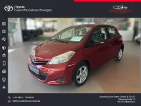 Gebraucht Toyota Yaris Cool 99 PS (72 kW) 2013 Rot Kleinwagen