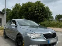 Gebraucht Skoda Superb 166 PS (122 kW) 2013 Blau Limousine