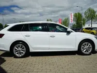 Gebraucht Skoda Octavia Style 150 PS (110 kW) 2021 Moon weiss metallic Kombi