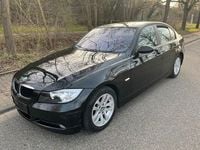 Gebraucht BMW 320 177 PS (130 kW) 2008 Schwarz Limousine