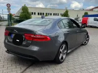 Gebraucht Jaguar XE Portfolio 179 PS (131 kW) 2015 Grau Limousine
