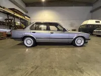 Gebraucht BMW 318 102 PS (75 kW) 1987 Silber Limousine