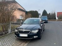 Gebraucht Skoda Superb 160 PS (117 kW) 2011 Schwarz Kombi