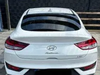 Gebraucht Hyundai i30 Trend 140 PS (102 kW) 2018 Weiß Limousine