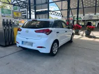 Gebraucht Hyundai i20 55 PS (40 kW) 2017 Weiß Limousine