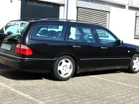 Gebraucht Mercedes E320 Avantgarde 224 PS (164 kW) 1998 Schwarz Kombi