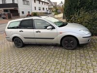 Gebraucht Ford Focus 101 PS (74 kW) 2001 Silber Limousine