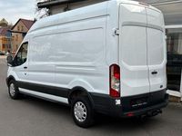 Gebraucht Ford Transit Trend 170 PS (125 kW) 2018 Weiß Van / Kleinbus
