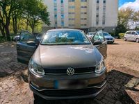 Gebraucht VW Polo 90 PS (66 kW) 2016 Grau Kleinwagen